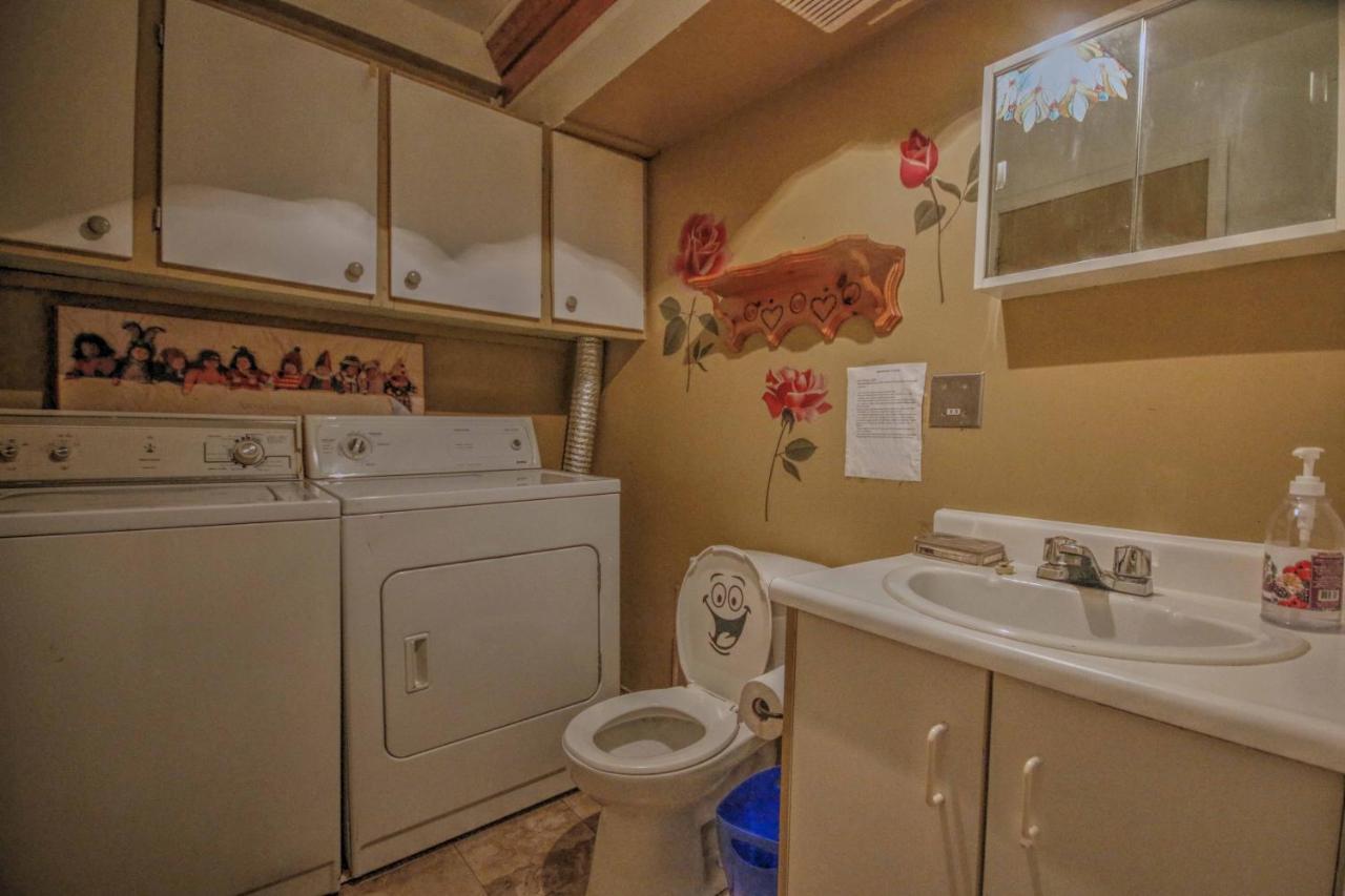 Vieille Maison Rustique Espace Interessant Québec Buitenkant foto